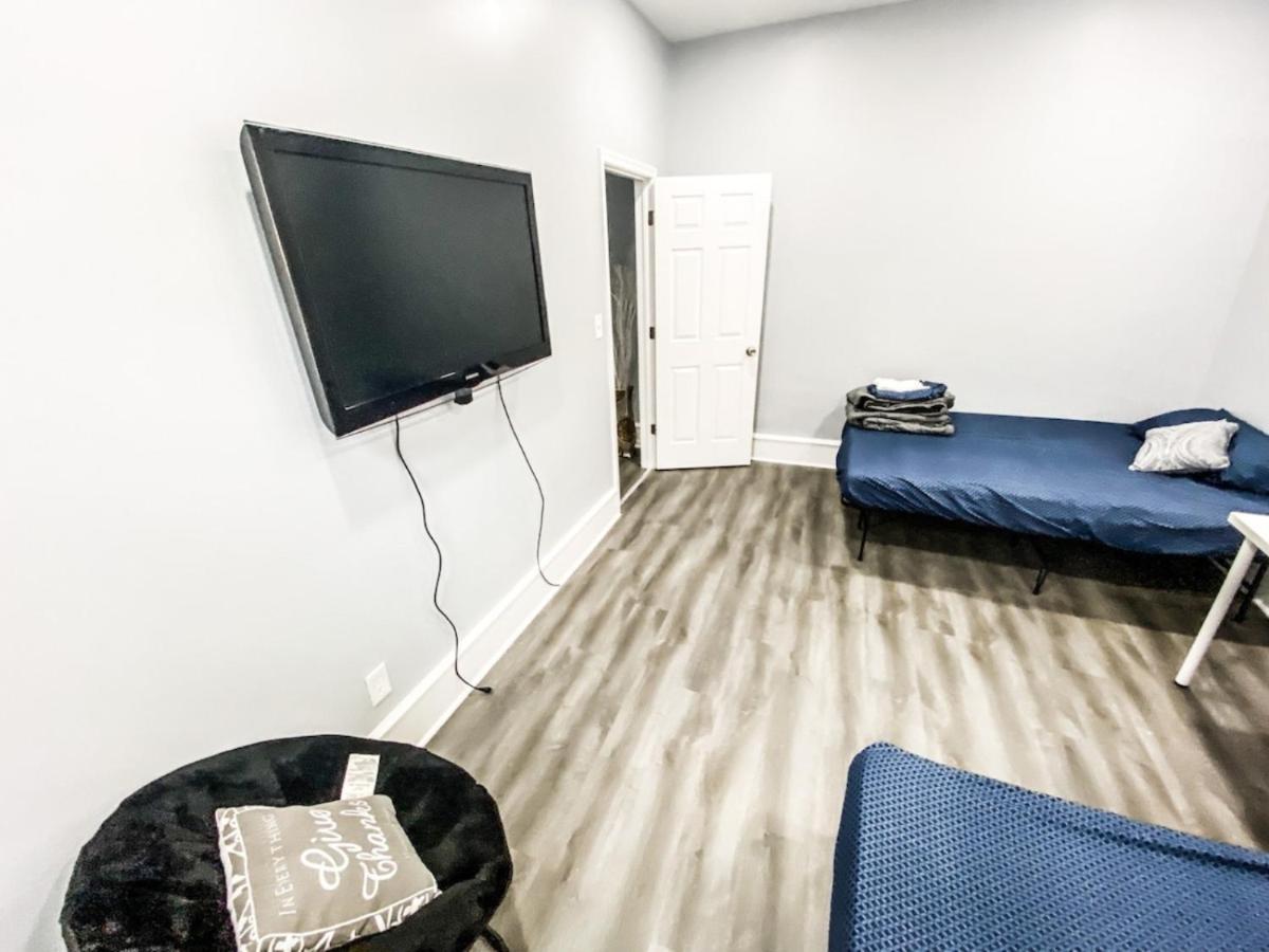 Budget Apt Off North Broad Street